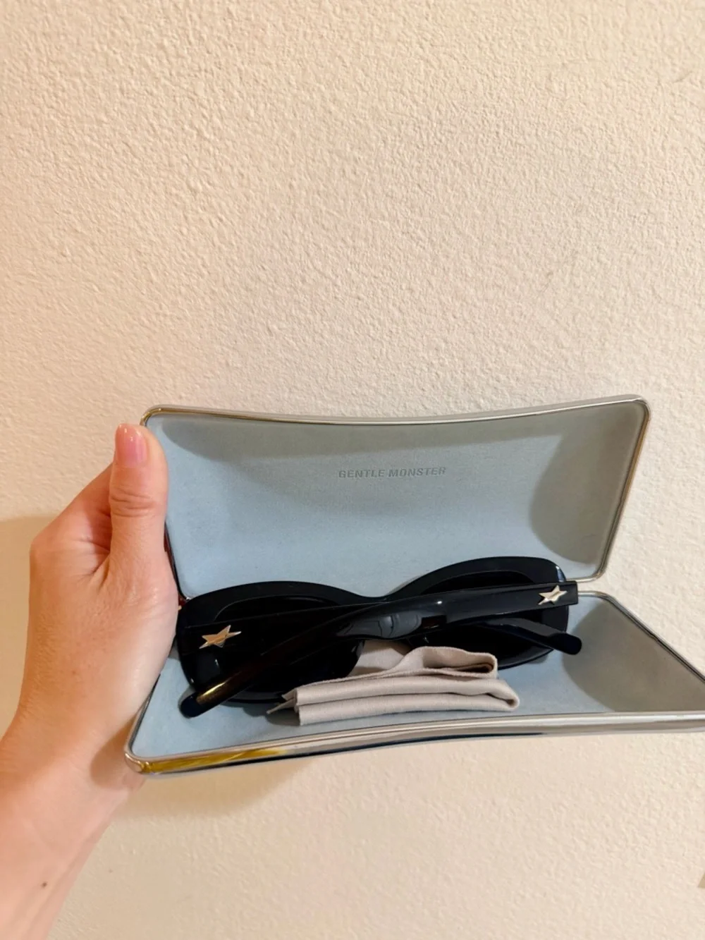 GENTLE MONSTER Oracle.S 01 Sunglasses - Picture 7 of 12